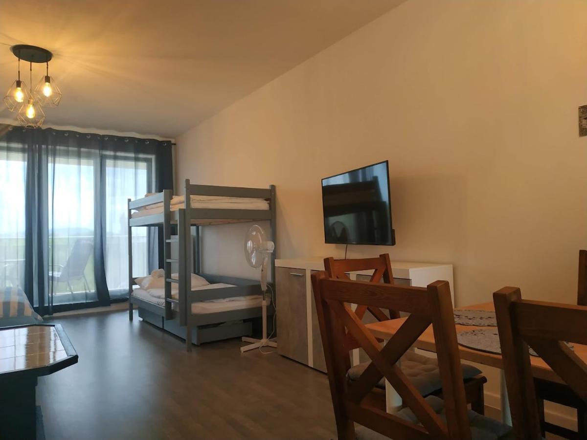 Apartman One To One Štúrovo Bagian luar foto