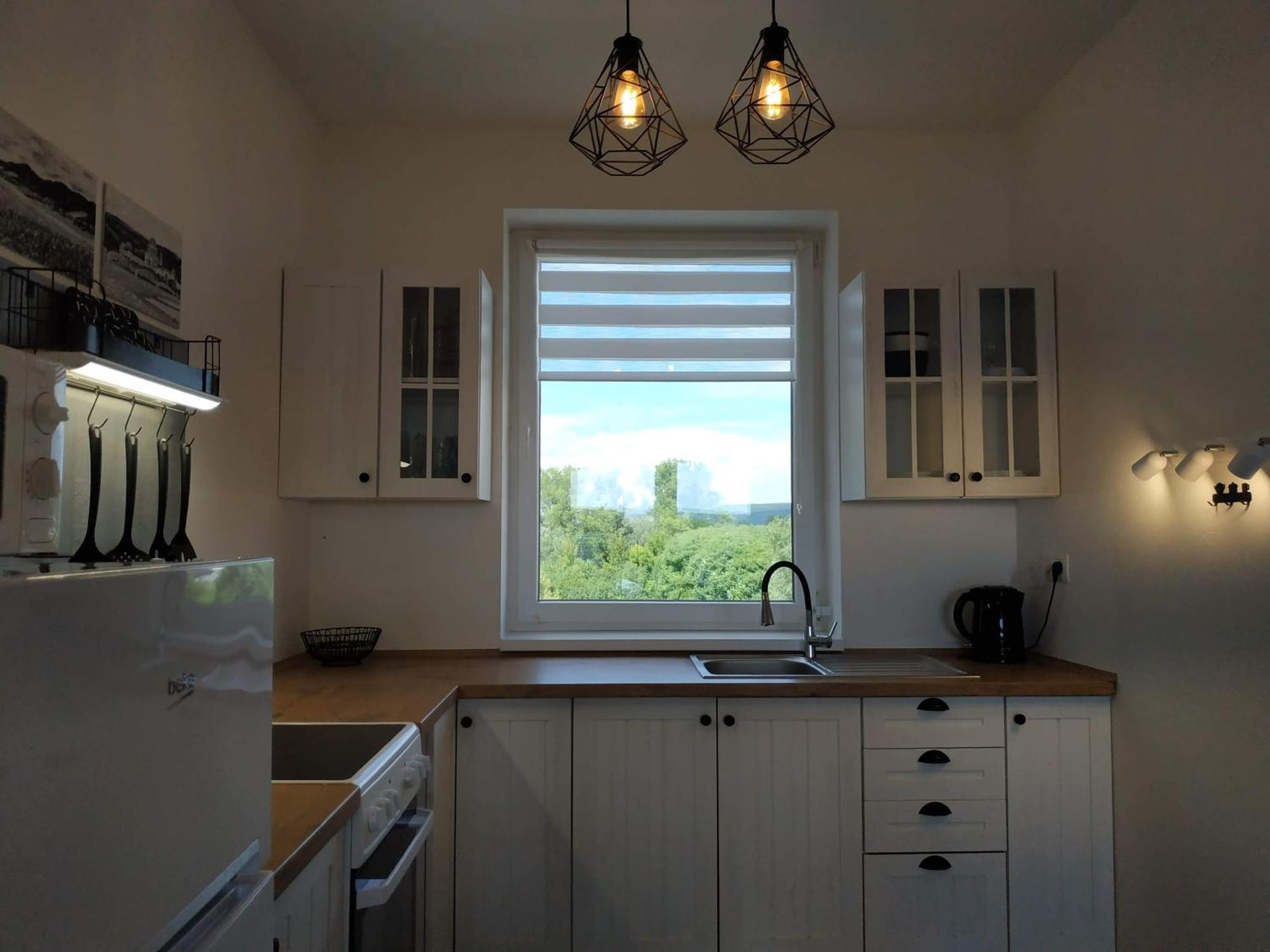 Apartman One To One Štúrovo Bagian luar foto